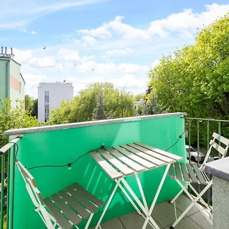 Appartement Okecie Comfy By Bookinghost