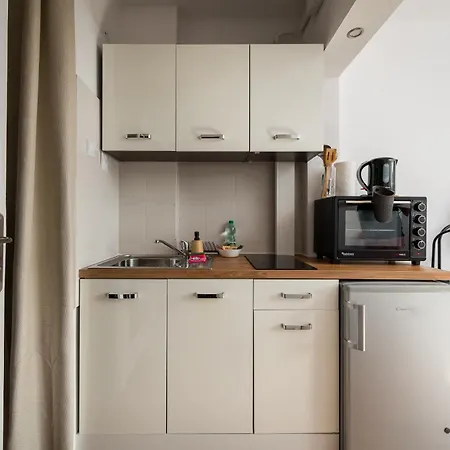 Okecie Comfy Apartment Warsaw