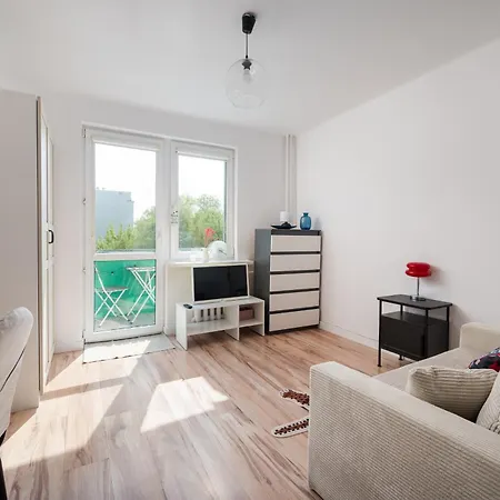 Apartment Okecie Comfy Warsaw