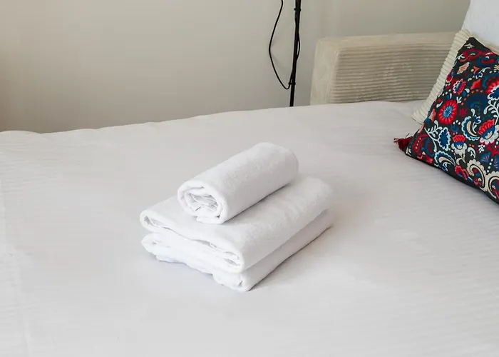 Okecie Comfy By Bookinghost *