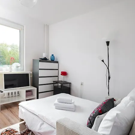 Okecie Comfy By Bookinghost * ורשה